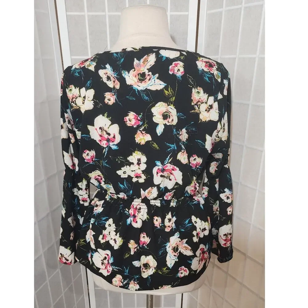 Fashion to Figure FTF Women’s V-Neck Long Sleeves Blouse Top Shirt Size: 0X (12) - Picture 2 of 7